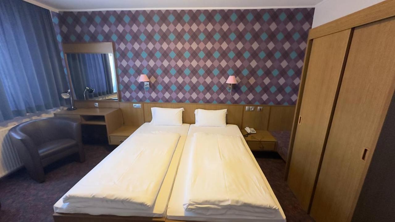 Hotel Ishi Inn Wolfsburg Ngoại thất bức ảnh